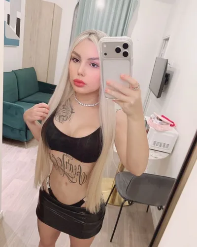 Лена, 25